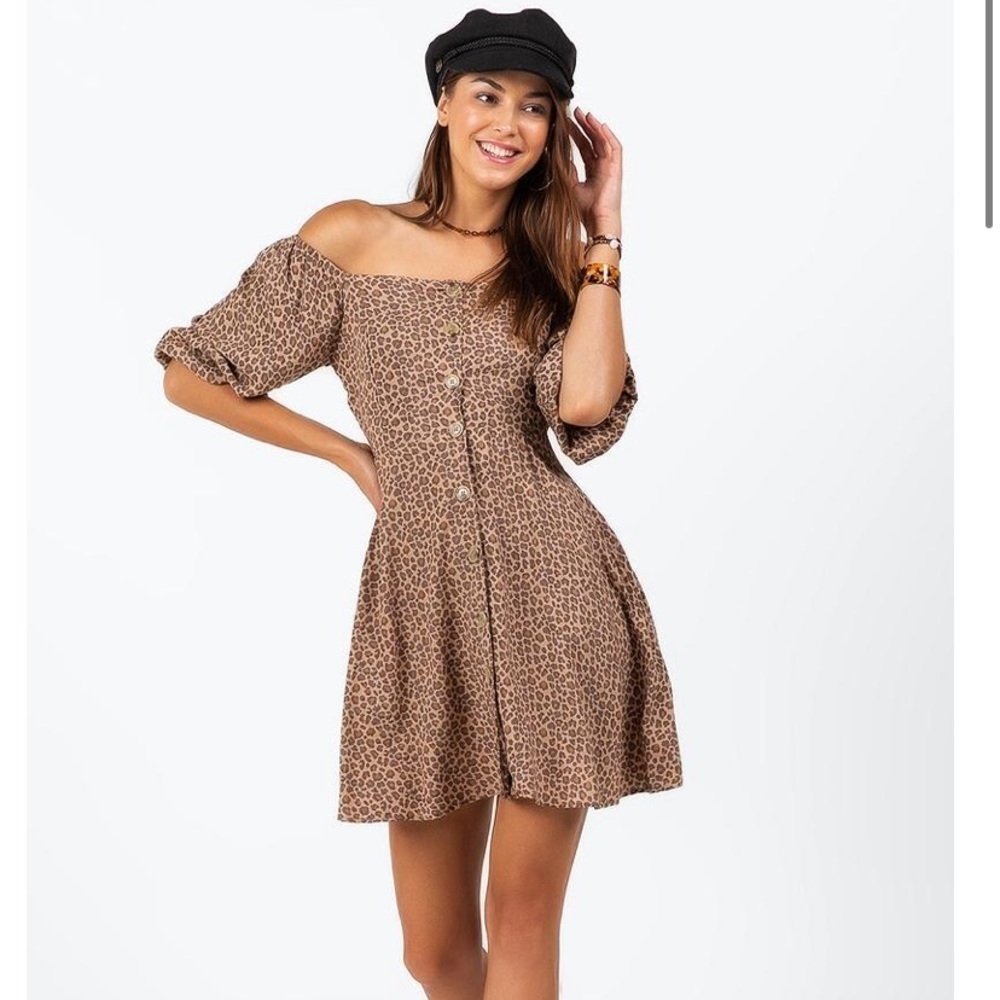 NWT Francesca’s Abrie Leopard Button Down Dress